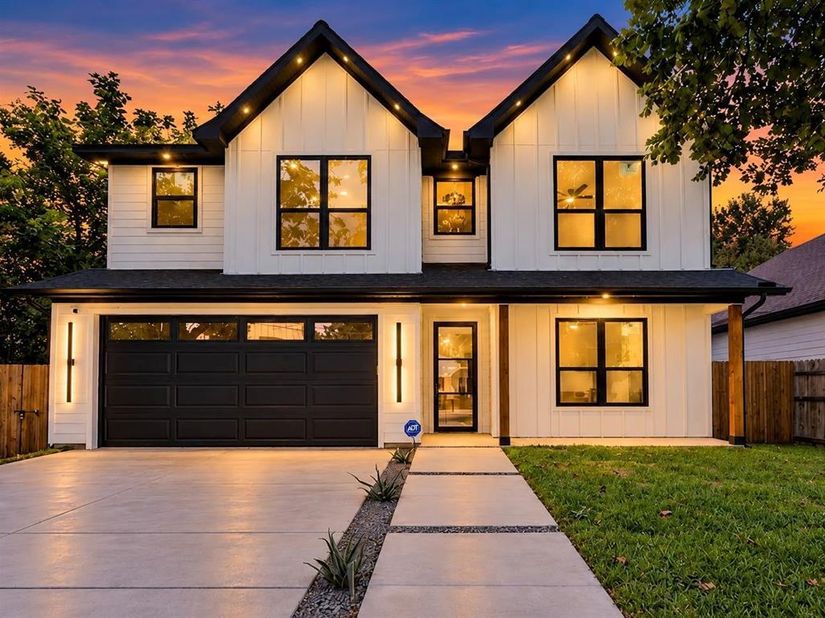 3538  Gallagher Street , Dallas Texas 75212