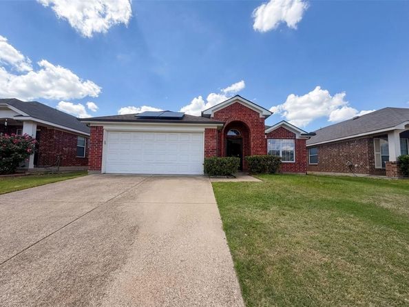 2563  Taos Drive , Grand Prairie Texas 75051