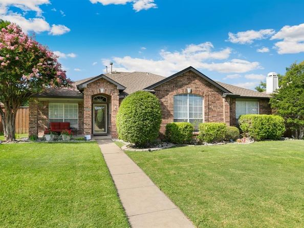 5933  Fox Drive , The Colony Texas 75056