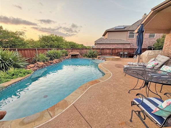 14249  Fall Harvest Drive , Frisco Texas 75033