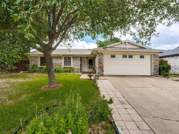 1702  Pine Knot Drive , Garland Texas 75044