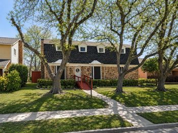 1122  Doss Drive 