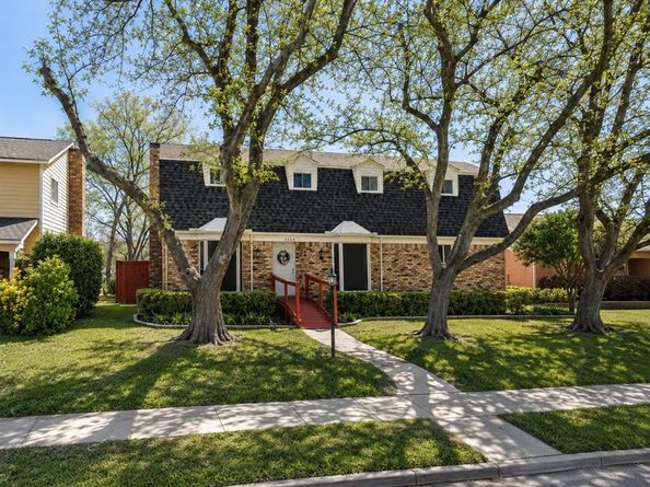 1122  Doss Drive , Garland Texas 75042