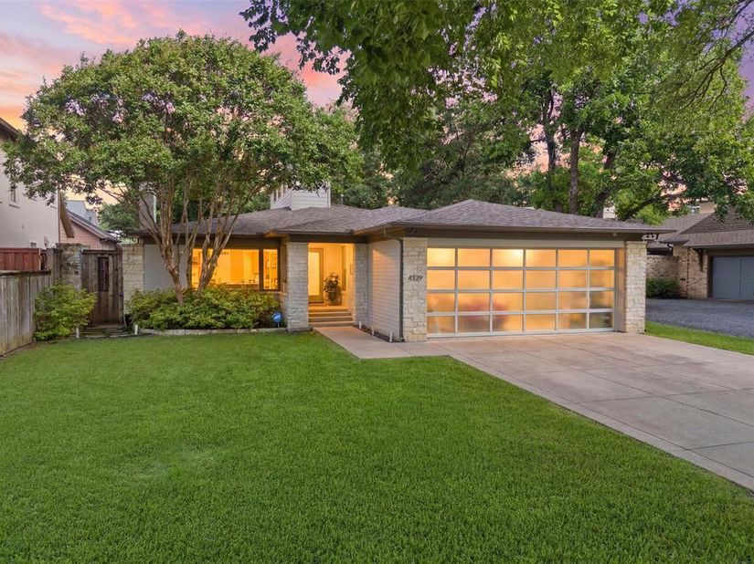 4329  Taos Road , Dallas Texas 75209