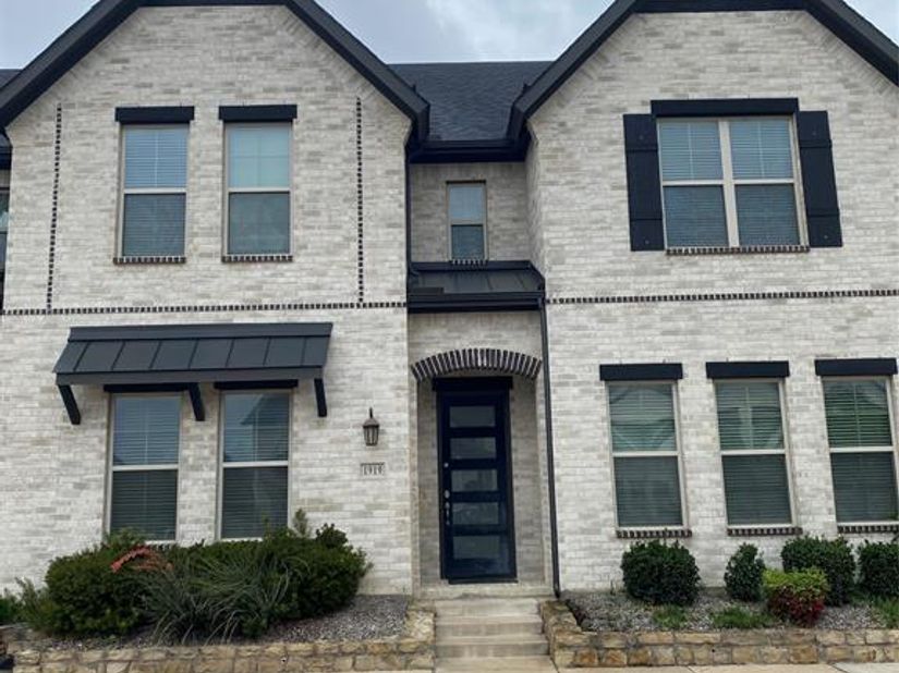 1919  Diyaa Court , Farmers Branch Texas 75234