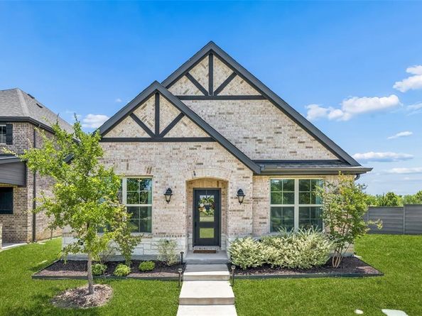 1704  Elise Lane , Little Elm Texas 76227