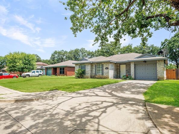 3836  Carver Place , Irving Texas 75061