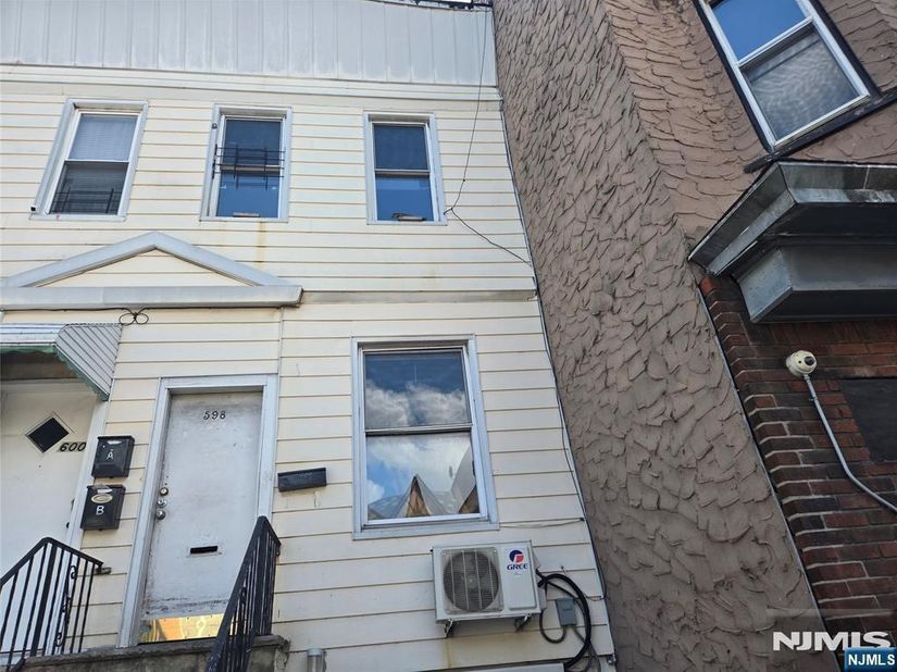 598 West Side Avenue, Jersey City NJ 07304