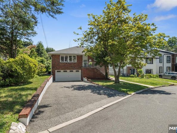 2 Henry Street, Englewood Cliffs NJ 07632