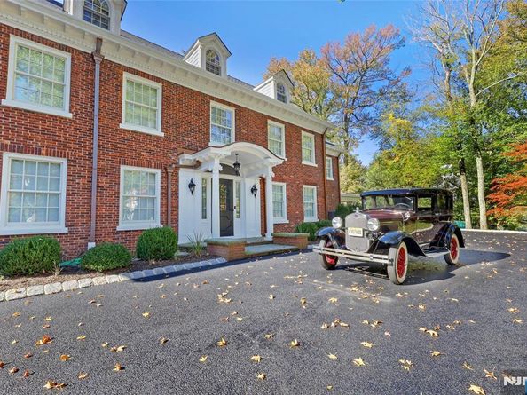 292 Maple Street, Englewood NJ 07631