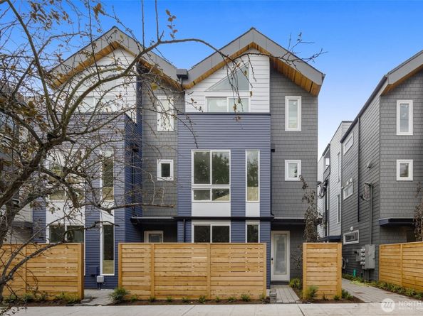 8045 D Mary Avenue NW, Seattle WA 98117