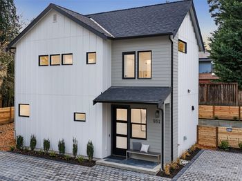 9513 132nd Avenue NE