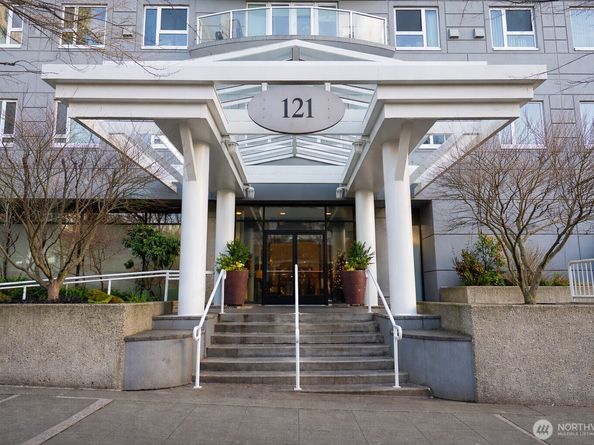 121 Vine Street 1702, Seattle WA 98121
