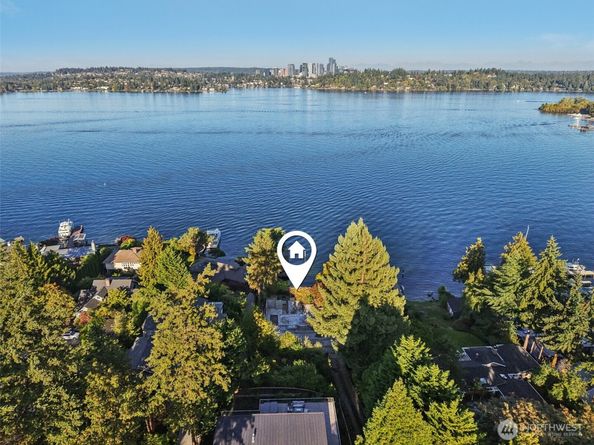 7220 North Mercer Way, Mercer Island WA 98040