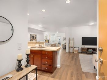 11004 NE 11th Street