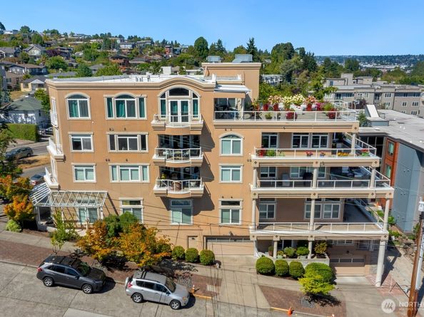 2100 Thorndyke Avenue W 101, Seattle WA 98199