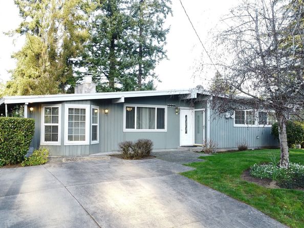 15946 SE 1st Street, Bellevue WA 98008