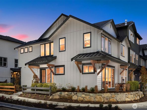 14834 NE 149th Place 12, Woodinville WA 98072