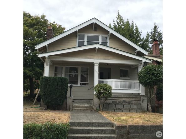 5011 8th Avenue NE, Seattle WA 98105