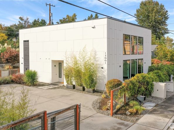 13001 40th Avenue S, Tukwila WA 98168