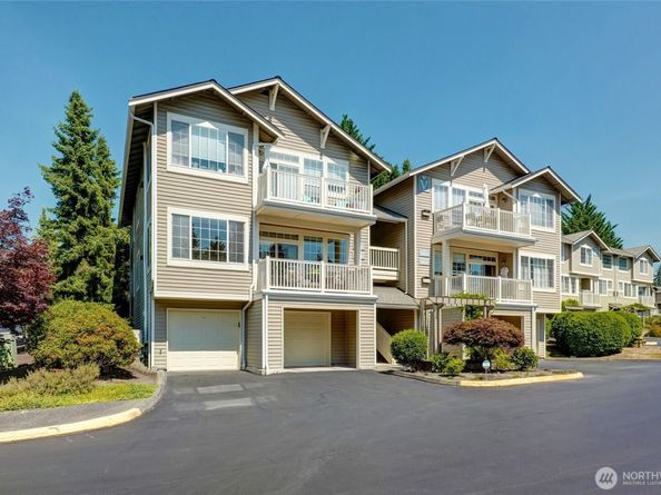 18606 NE 57th Street, Redmond WA 98052