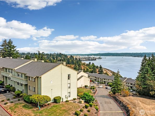 1745 W Sunn Fjord Lane H307, Bremerton WA 98312
