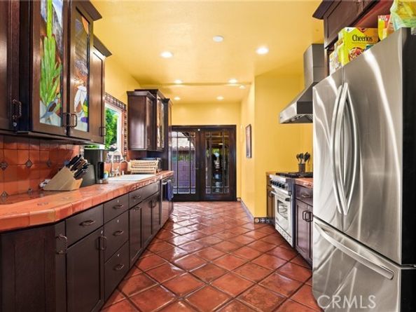 11232 Oxnard Street, North Hollywood (los Angeles) CA 91606