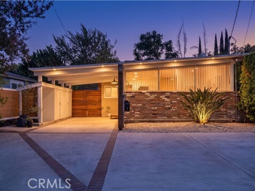 18527 Napa Street, Northridge (los Angeles) CA 91324