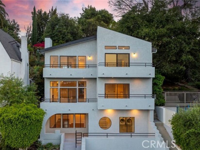 1425 Columbia Dr, Glendale CA 91205