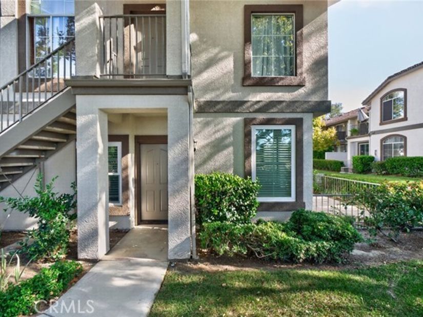 281 Chaumont, Lake Forest (el Toro) CA 92610