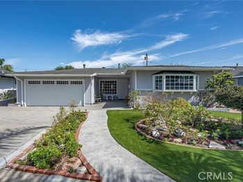 7009 E El Paseo