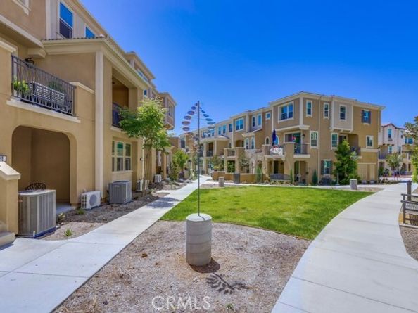 104 Alder Ridge, Lake Forest (el Toro) CA 92610