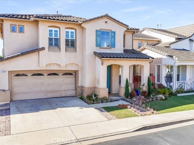 22821 Oak Knoll, Carson CA 90745