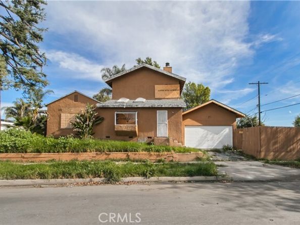 19448 Kittridge, Reseda (los Angeles) CA 91335