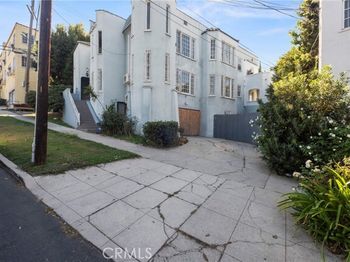 4916 W 12th