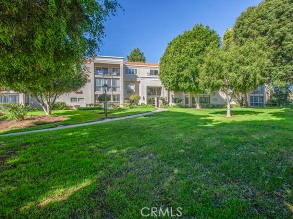 5499 Paseo Del Lago 2D, Laguna Woods CA 92637