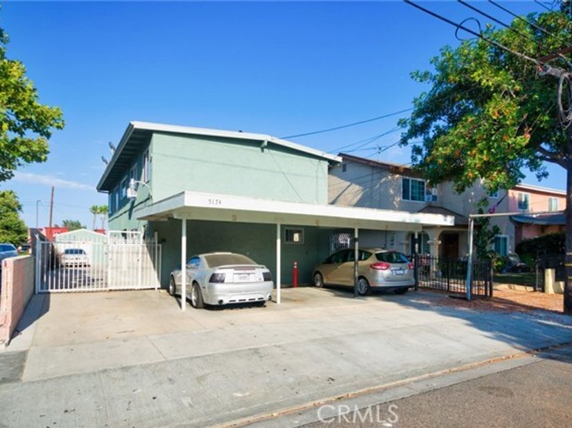5174 Linden, Long Beach CA 90805