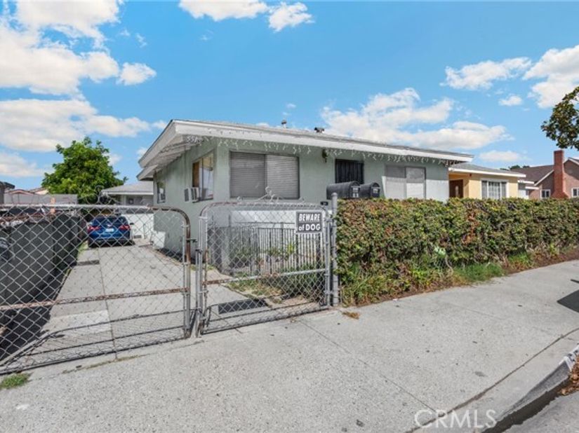 549 Hoefner, Los Angeles CA 90022