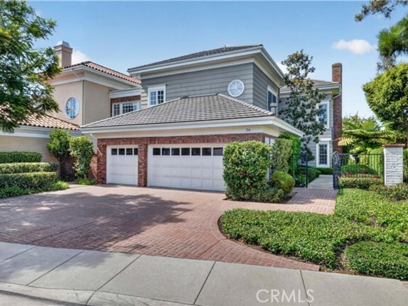 26 Belcourt, Newport Beach CA 92660