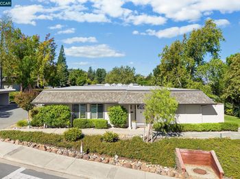 1900 Ptarmigan Dr