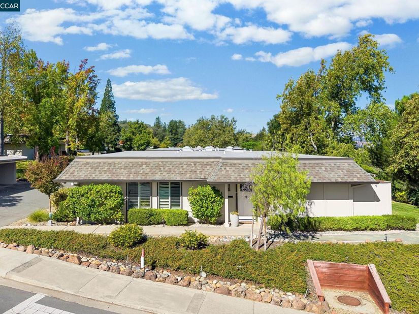 1900 Ptarmigan Dr 2, Walnut Creek CA 94595