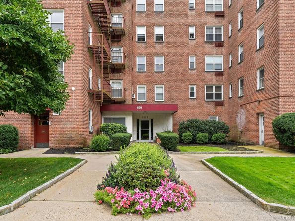 609 Palmer Road 7C, Yonkers NY 10701
