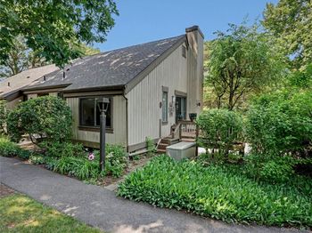 128 Heritage Hills Drive