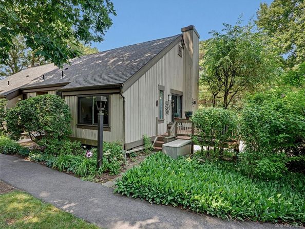 128 Heritage Hills Drive B, Somers NY 10589