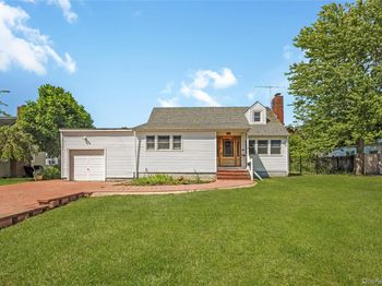 51 Bayside Avenue