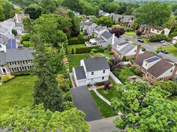6 Deerfield Avenue