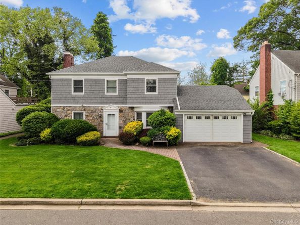 67 Raymond Place, Hewlett NY 11557