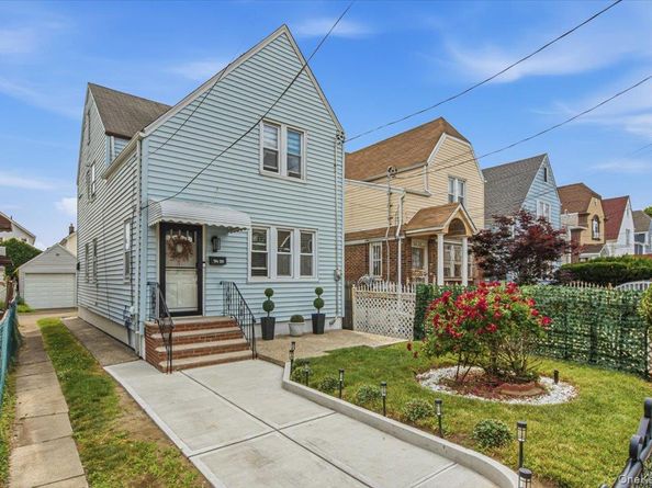 94-26 210th Street, Queens Village NY 11428