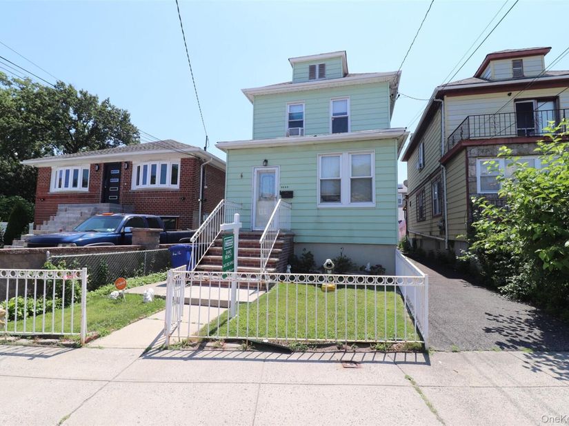 3232 Country Club Road, Bronx NY 10465