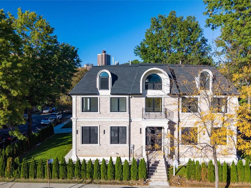 8507 Abingdon Road, Kew Gardens NY 11415